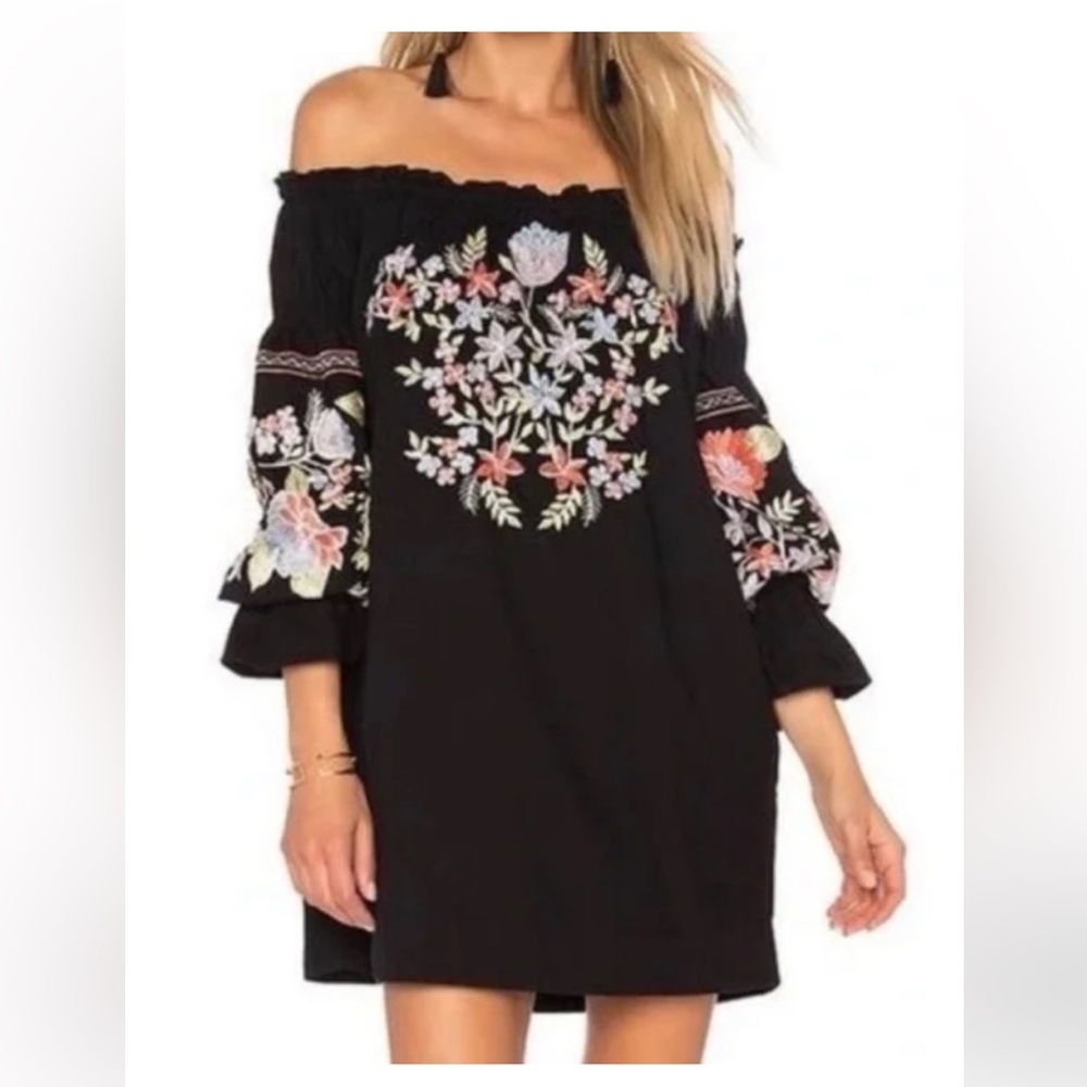 Free People  S/P Black Floral Embroidered Cotton Puff‎ Sleeve Tunic Blouse Boho